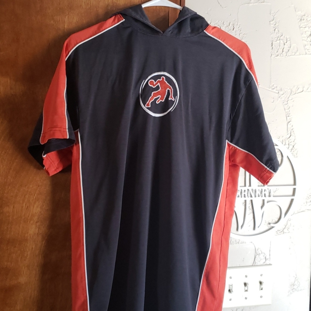 Boys AND 1 hooded basketball shirt Sz 16/20 XL